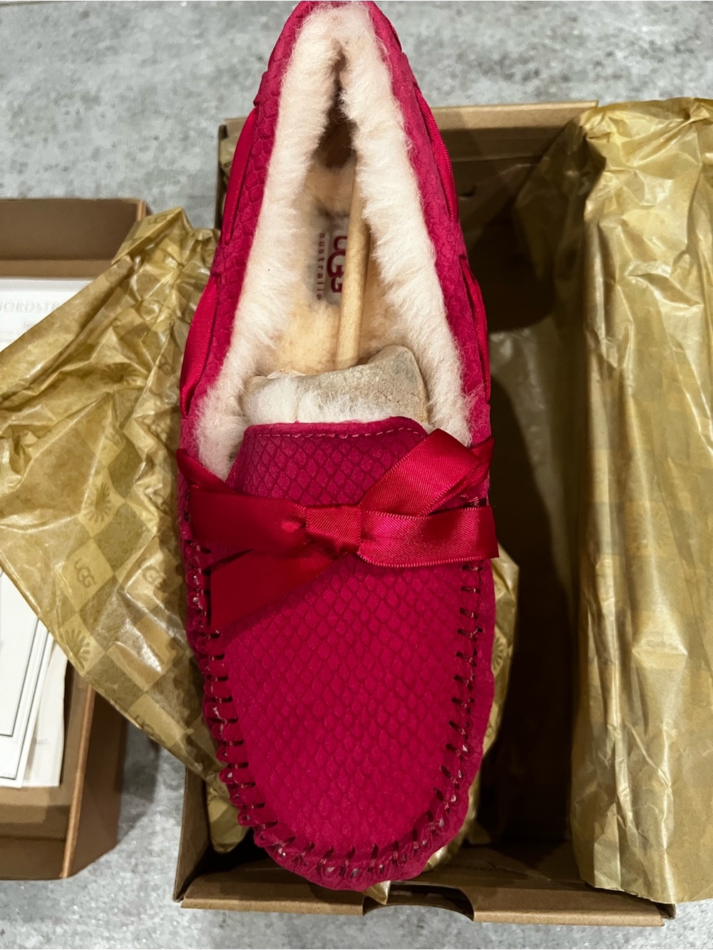 UGG Dakota Women's Magenta Shearling Moccasin Slippers - Exotic Scales